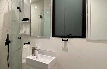 Beach House with Rooftop Jacuzzi - Foto 60