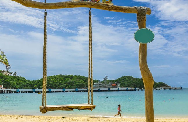 Passeio de barco pelas baías de Huatulco - Foto 1