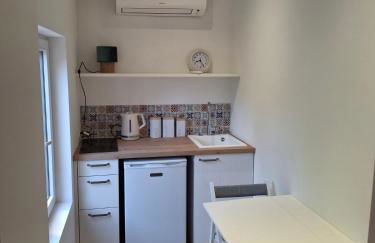 Tranquil, calm garden studio with spa pool - Foto 4