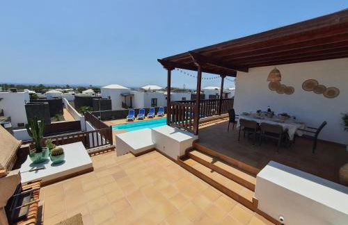 Lujosa Villa 4 hab Piscina, Jacuzzi y Vistas Mar - Photo 20