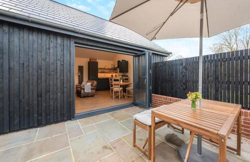 Maple Barn - Photo 2