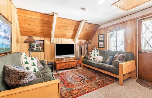 Quaint Cabin in Serene Lakes - Close to Skiing! - Foto 24