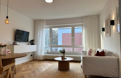 Exklusives City Apartment - Balkon - 24h Check-in - Foto 4