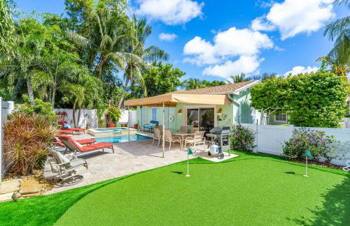 Walk to The Ave- Heated Pool, Spa, Golden Tee and Putting Green - mins to Beach- by Maven Vacation Rentals - Foto 4