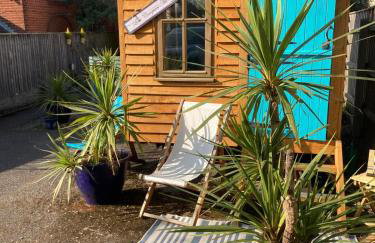 The Sashes - Cozy Apartment - FREE Parking - Ultrafast WIFI - Smart TV - Netflix - sleeps up to 6! Close to Poole Town Center & Sandbanks & Bournemouth - Foto 60