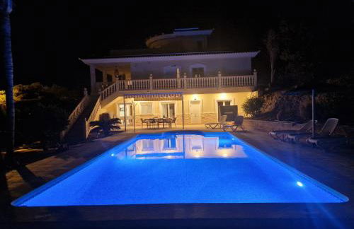 Casa Gran Mirador - Ruime vakantie villa met groot privé zwembad 8-14 pers - Foto 2