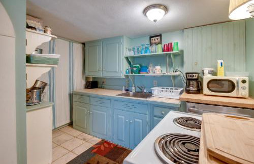 Lakefront Bristol Vacation Rental - Hike and Ski! - Foto 9