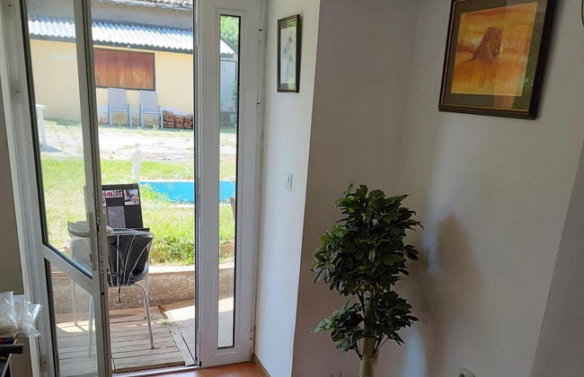 2 Bed Villa - Sleeps 7 - Private Garden - Parking - Photo 12