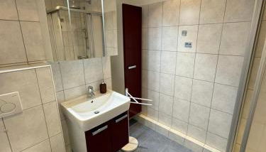 Seaside Döse Appartement - Free Parking & WiFi - Foto 4