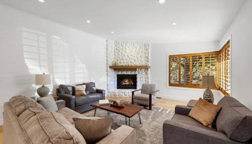 Summit Lodge- Sleeps 10, 4 Full Bath, Pet Friendly - Foto 5