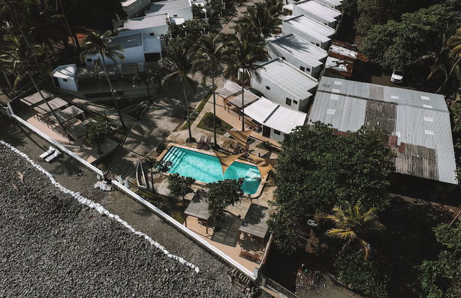 Coco Surf Tropical Village - Photo 17