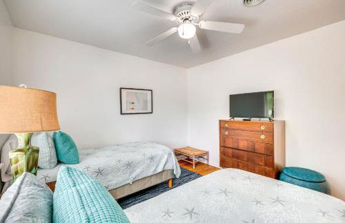 Oak Island Cottage Minutes to Long Beach! - Foto 14