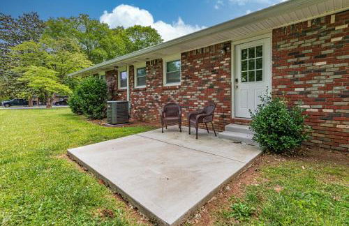 Ranch Style Home & Plenty Of BKYD Space Near KSU - Foto 37