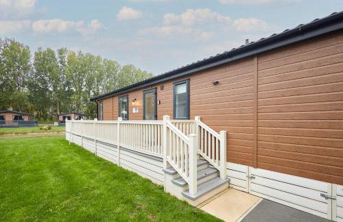 Waters Edge Lodge with Hot Tub - Foto 13