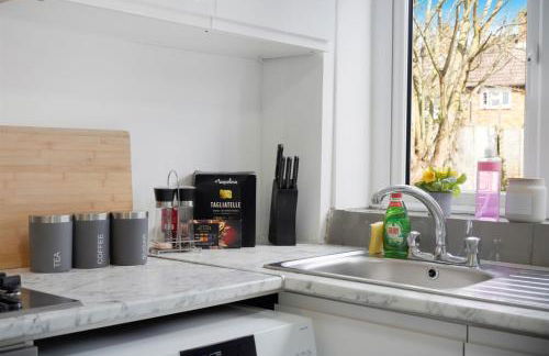 3BR 6 Beds Garden Parking x3 Kings Cross 25 mins & Harry Potter Studios - Foto 17