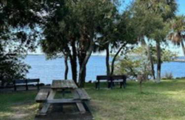 Melbourne Beach 4/3 Home steps to Beach w/Jacuzzi - Foto 32