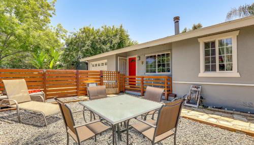 Peaceful Vista House with Gas Grill 1 Mi to Dtwn! - Foto 1