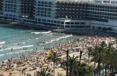 Apartamento con vistas al mar primera linea de playa del Postiguet - Photo 10