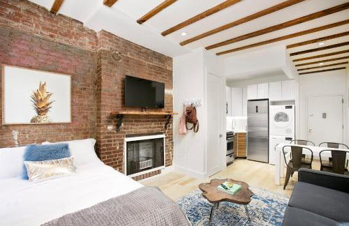 24-6 Gramercy area Newly reno Studio W D in unit - Photo 1