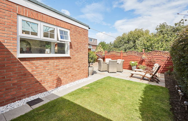 Host Stay Bankside Cottage - Photo 19