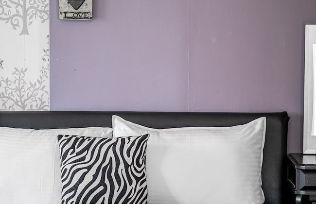 White Cotton Candy B&B - Photo 33