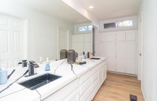 Family-Friendly Getaway Hot Tub Views EVSE - Foto 16