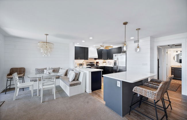 Magnificent Gulf View Condo 2 Bedroom Condo by RedAwning - Foto 24