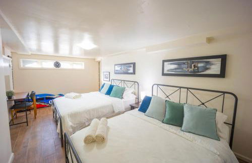 Bright 3bed basement with backyard & free parking - Foto 18