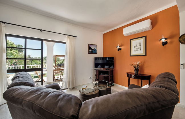 Villa V3 With Private Pool and air Conditioning and Free Wifi Internet - Photo 7