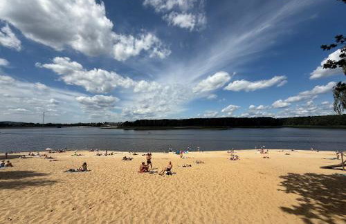 Family & Business Sauna Apartments No1 Leśny nad Zalewem Cedzyna Unikat - 3 Bedroom with Private Sauna, Bath with Hydromassage, Terrace, Garage, Catering Options - Foto 7