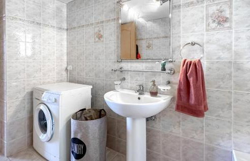 Lovely Home In Kamari Xylokastro - Foto 26