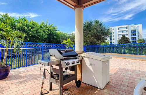 Ocean View Next to Pool and Amenities Corner Unit 3 Balconies OW20-201 - Foto 69