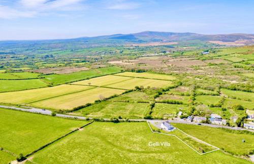 Rural Cottage, 3 beds, 3 bath,LOG BURNER, HOT TUB, with Cymru Holidays - Foto 47