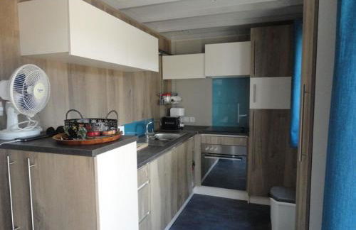 Chalet neuf avec piscine couverte, proche mer, calme et sécurisé - 6 personnes - FR-1-777-8 - Foto 5