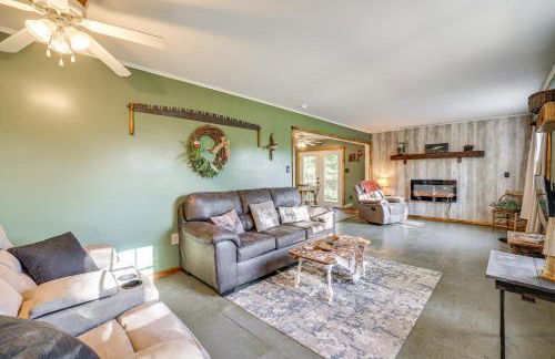 Peaceful Cassville Vacation Rental - Hike and Fish! - Photo 1