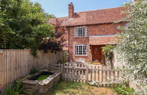 Bramblefield Cottage - Photo 1