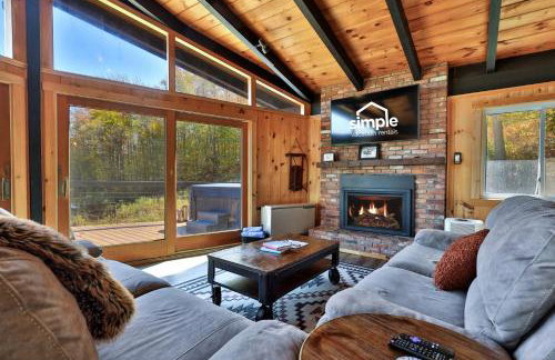 RoundTop Chalet - Hot Tub, Fire Pit & Mountain Views near Killington & Okemo - Foto 21