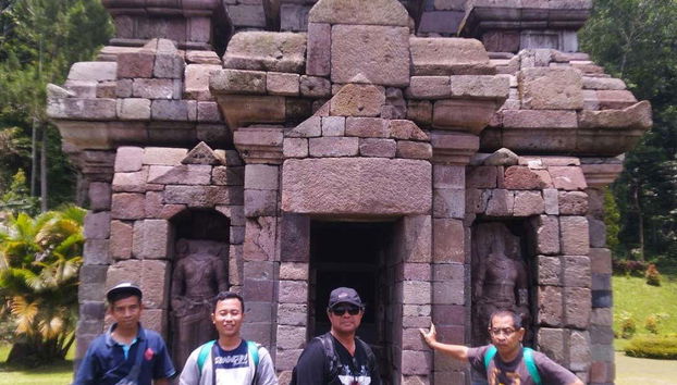 Borobudur Private Excursion + Hiking to Selogriyo Temple - Foto 4