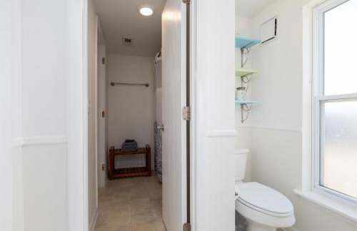 Carolina Waves - Oceanfront Relaxation and Poolside Fun in Surf City! - Foto 24