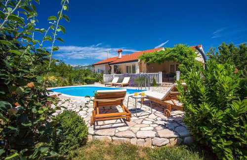 VILLA ANA - 3 bedroom villa with private pool and unspoiled natural environment - Photo 30