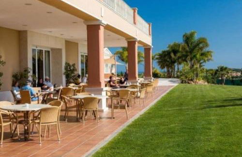 Luxury apartment with free use of pool, gym and spa - Foto 19