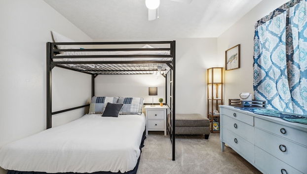 Beach Walkers 2 Bedroom Cottage - Foto 3, Habitación