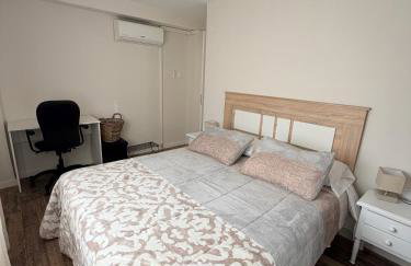 Apartamento con terraza y parking en primera línea - Foto 17