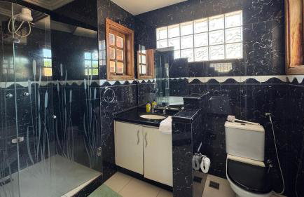 Casa Iguassu - Casa com churrasqueira e piscina em Foz do Iguaçu - Lazer para família e amigos - Foto 19