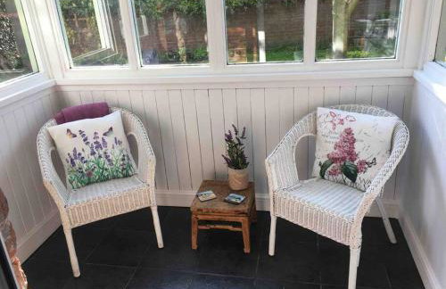 Corner Cottage - base for exploring North Norfolk - Photo 9