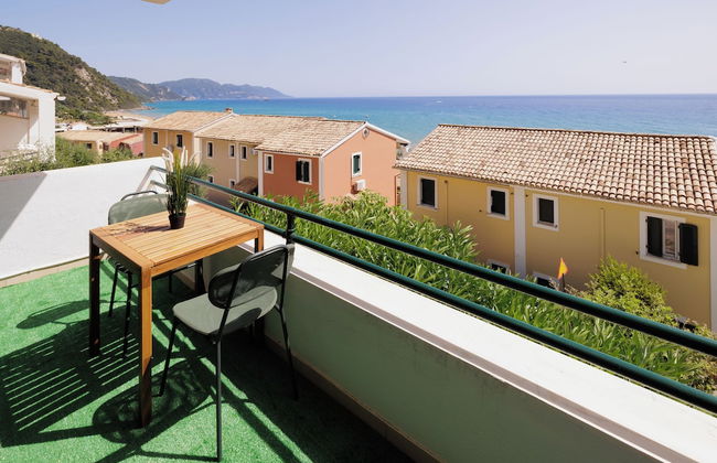 Coastal Bliss Apartments - Photo 31