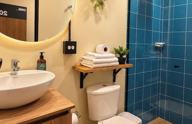 One Living by Roots Rentals - Foto 70