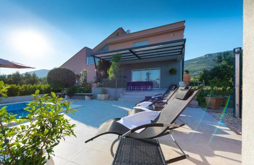 Villa Toni with 5 bedrooms and heated pool - Photo 5