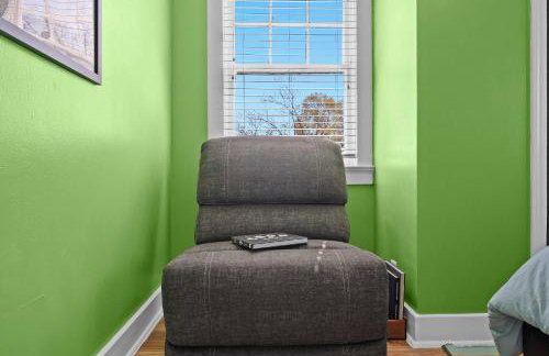 Cozy & Creative Top Unit in Lou's Arts District - Foto 19