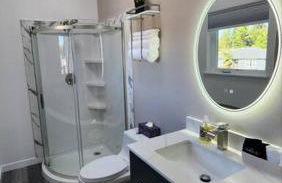 Modern Furnished Retreat - Photo 15